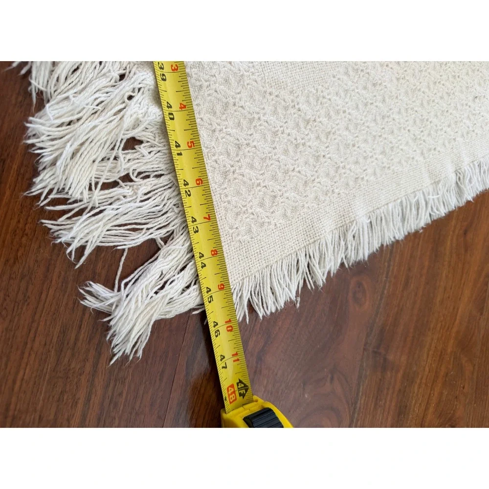 Vintage Cream Woven Heart Pattern Throw Blanket with Fringe Ivory 60x46